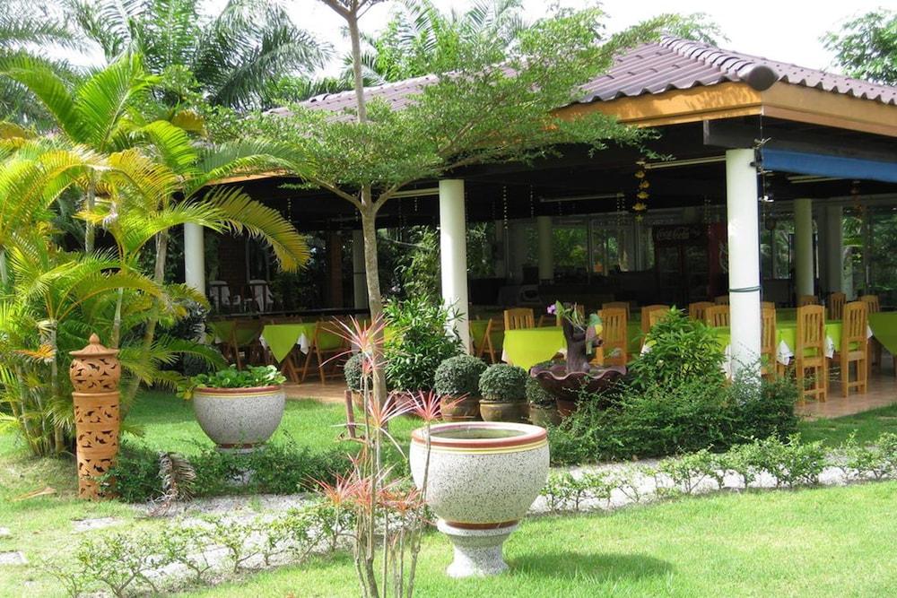Ban Krut Resort Exterior photo